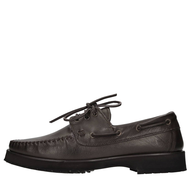 Stringate in pelle 