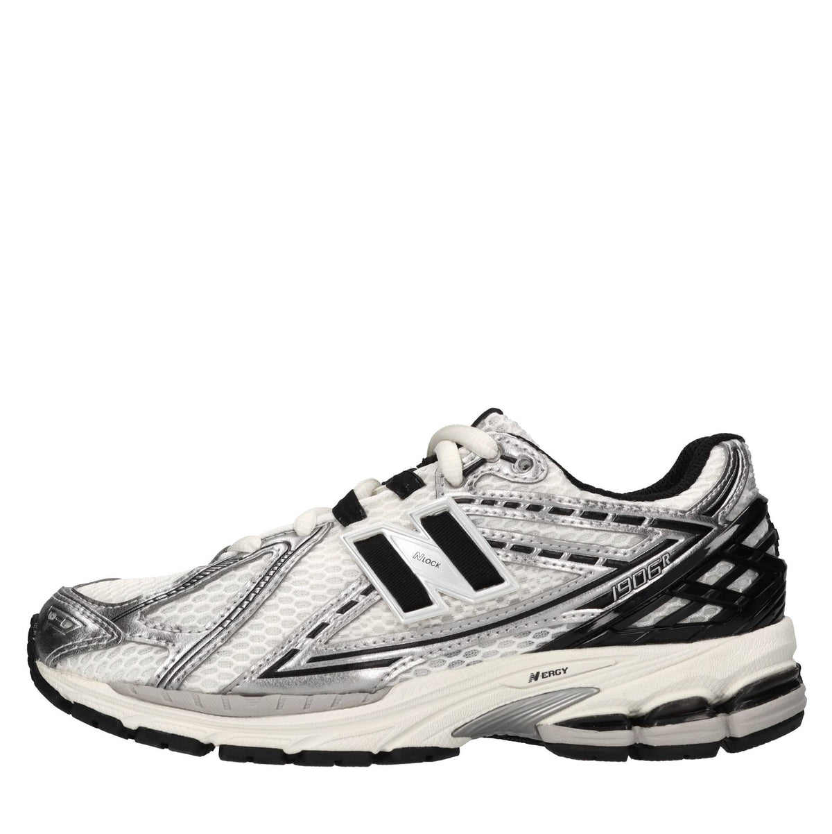 Sneakers in tessuto, ecopelle e altre materie 