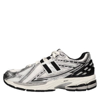 Sneakers in tessuto, ecopelle e altre materie 