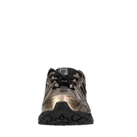 Sneakers in tessuto, ecopelle e altre materie 