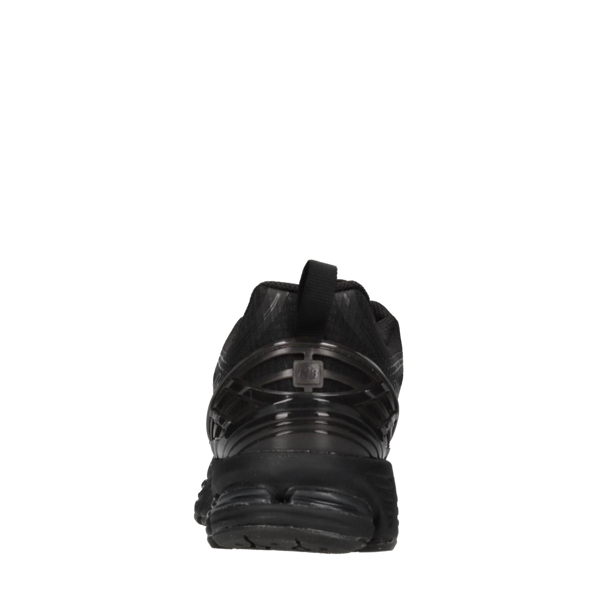 Sneakers in tessuto e altre materie 