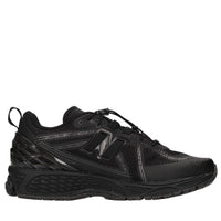 Sneakers in tessuto e altre materie 