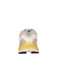 Sneakers in camoscio, tessuto e altre materie 