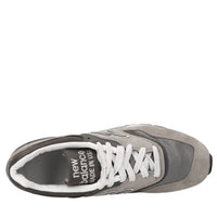 Sneakers in camoscio, tessuto e altre materie 