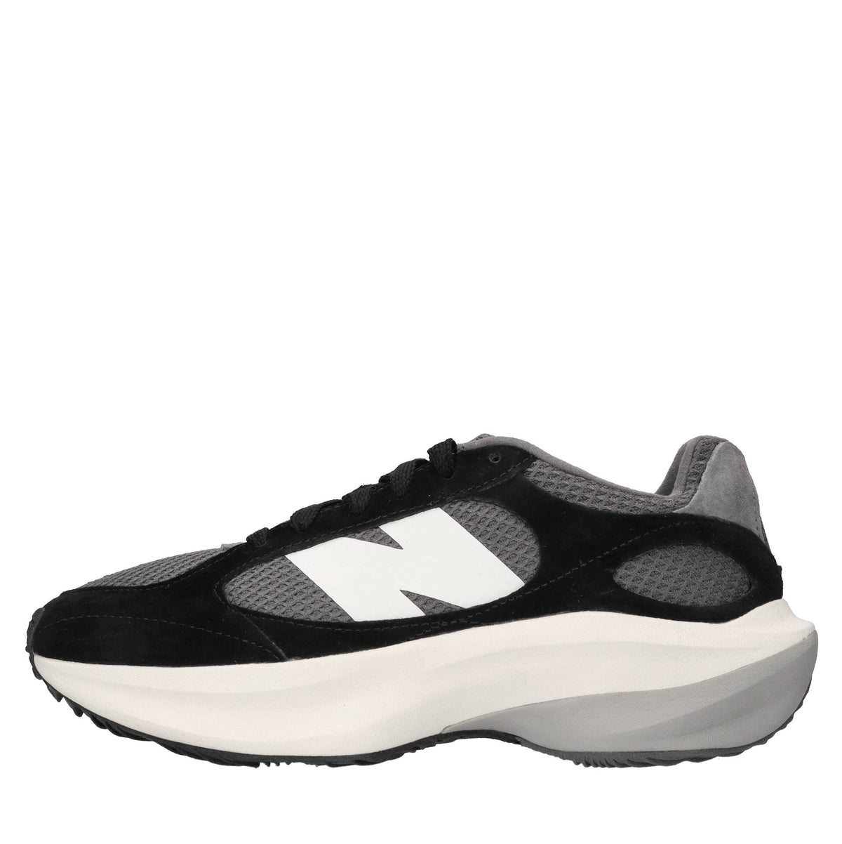 Sneakers in ecocamoscio e tessuto 