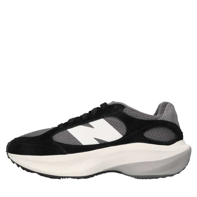 Sneakers in ecocamoscio e tessuto 