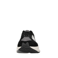 Sneakers in ecocamoscio e tessuto 