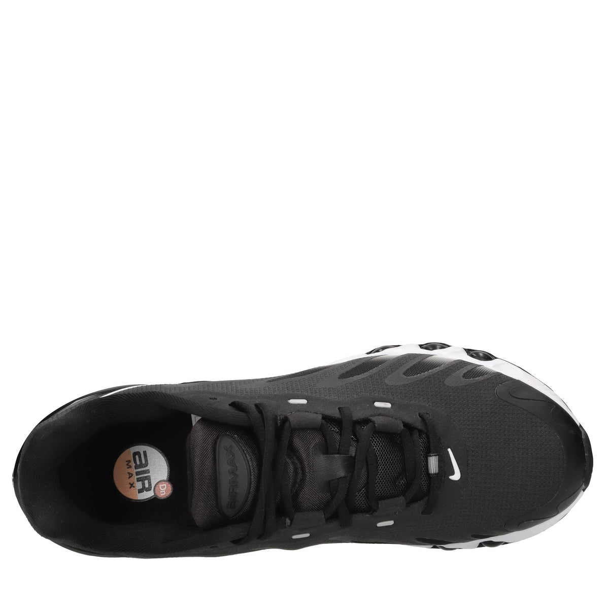 Sneakers in tessuto e altre materie 