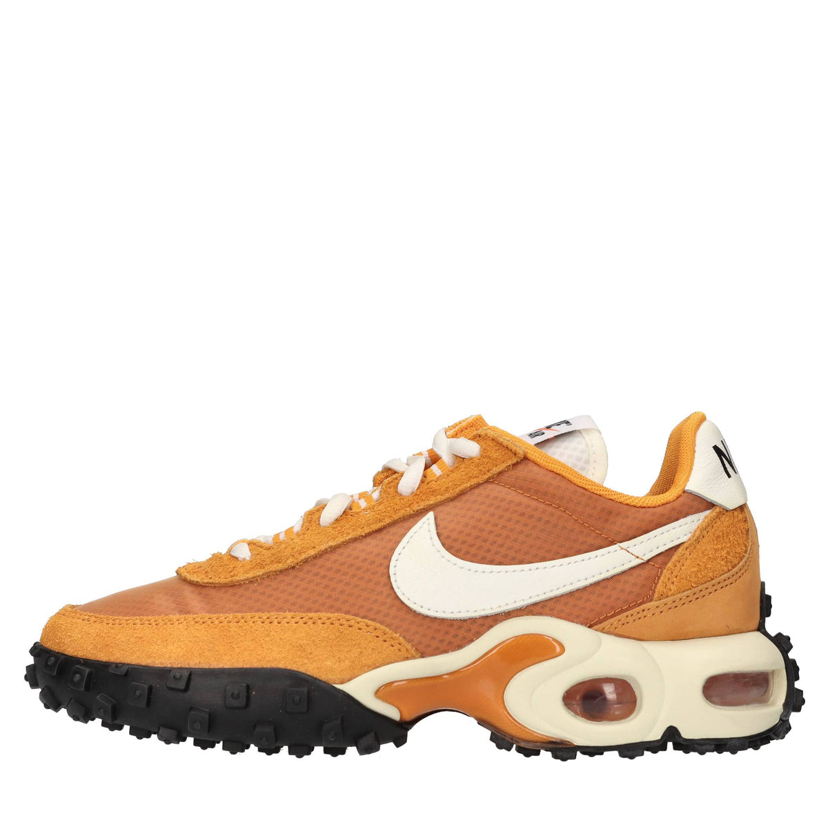 Sneakers in camoscio, pelle e tessuto 