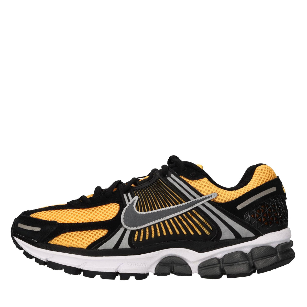 Sneakers in camoscio, tessuto e altre materie 