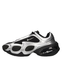 Sneakers in tessuto e altre materie 