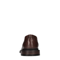 Stringate in pelle 