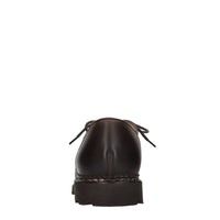 Stringate in pelle 