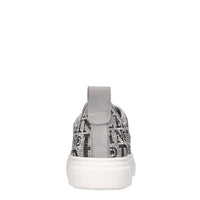 Sneakers in camoscio e strass 