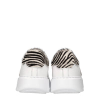 Sneakers in pelle 