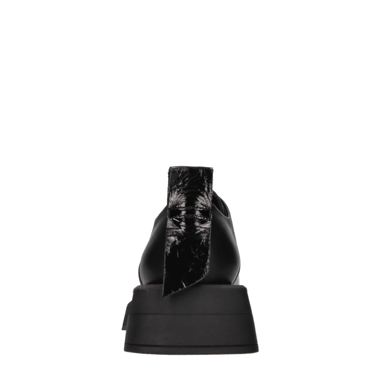 Stringate in pelle 