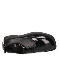 Stringate in pelle 