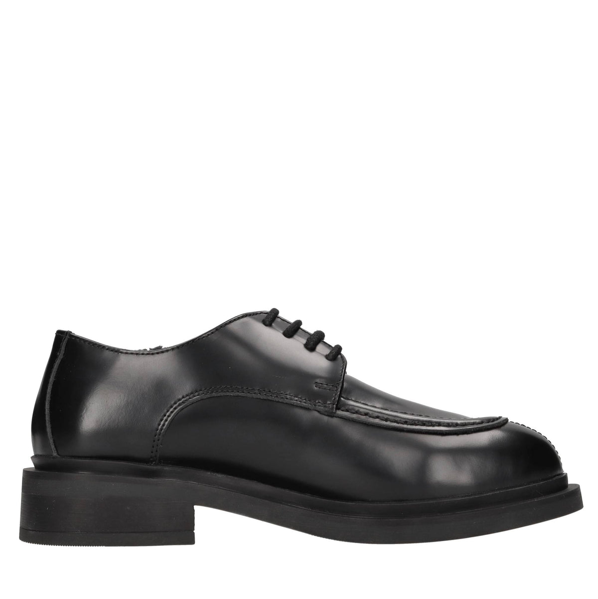 Stringate in pelle 