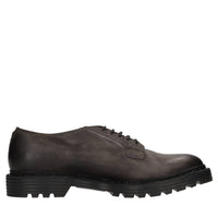 Stringate in pelle 