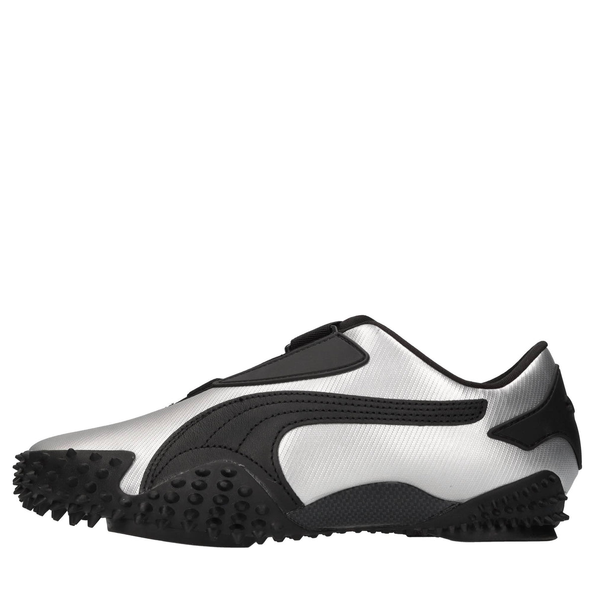 Sneakers in pelle e altre materie 