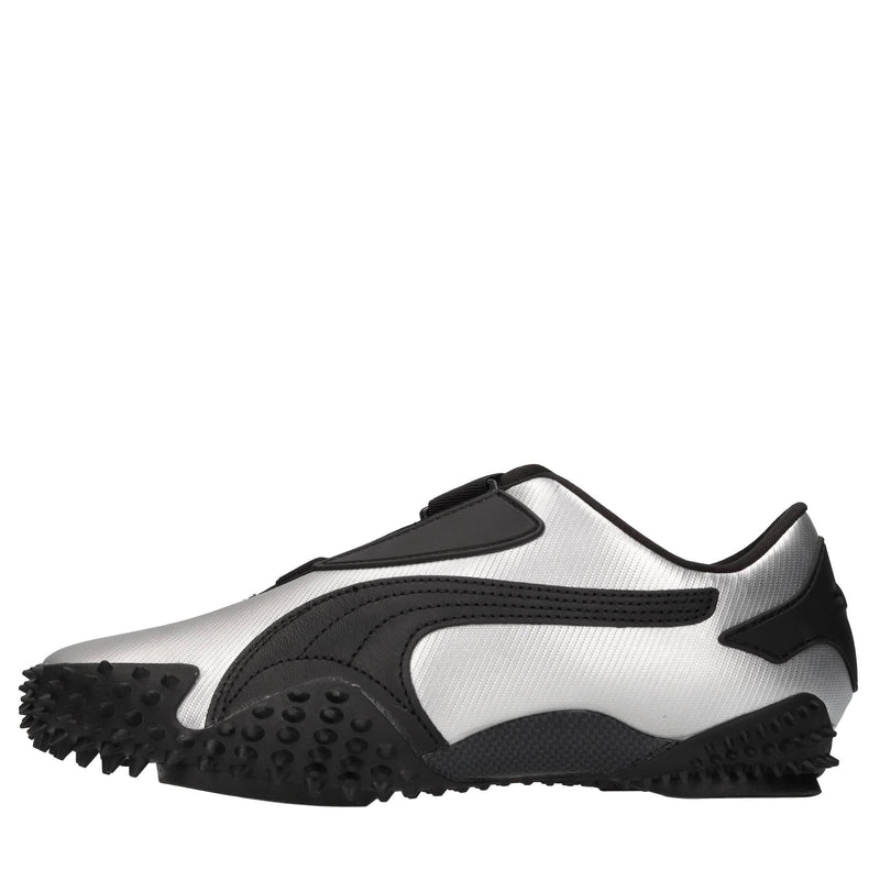 Sneakers in pelle e altre materie 
