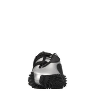 Sneakers in pelle e altre materie 