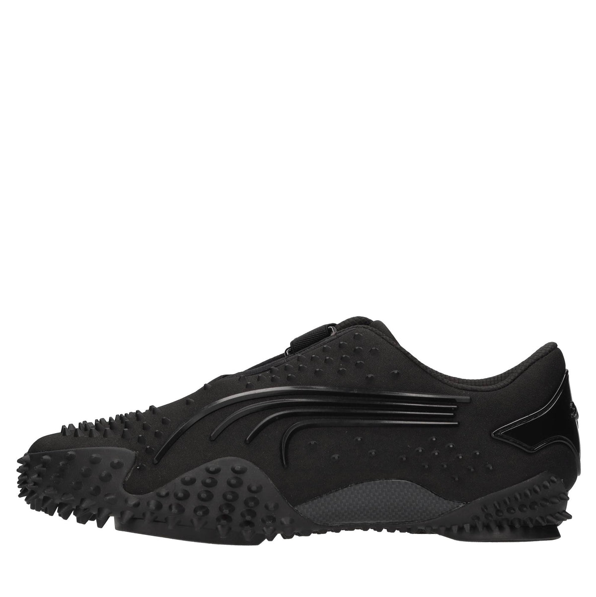 Sneakers in tessuto e altre materie 