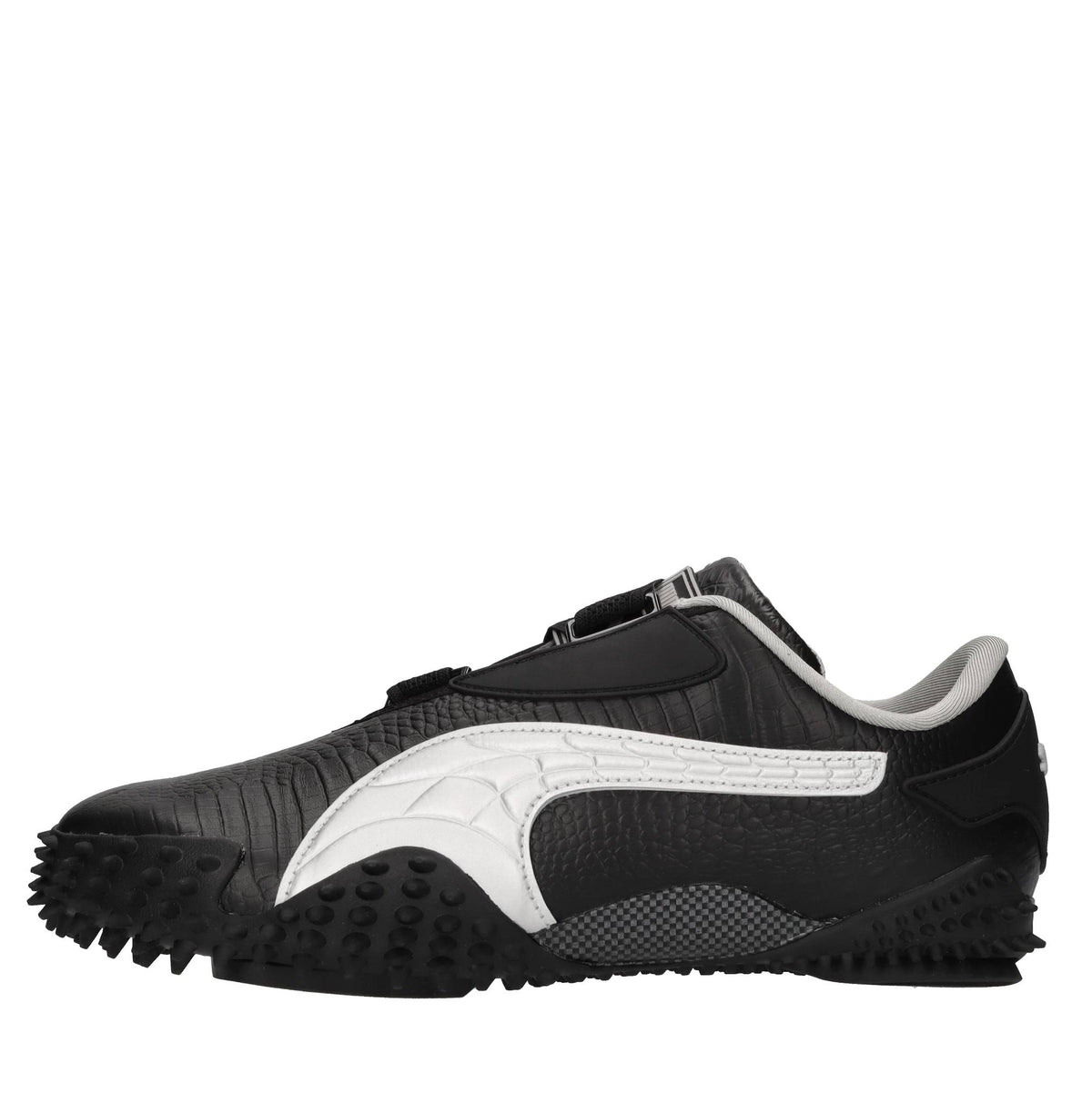Sneakers in pelle e altre materie 