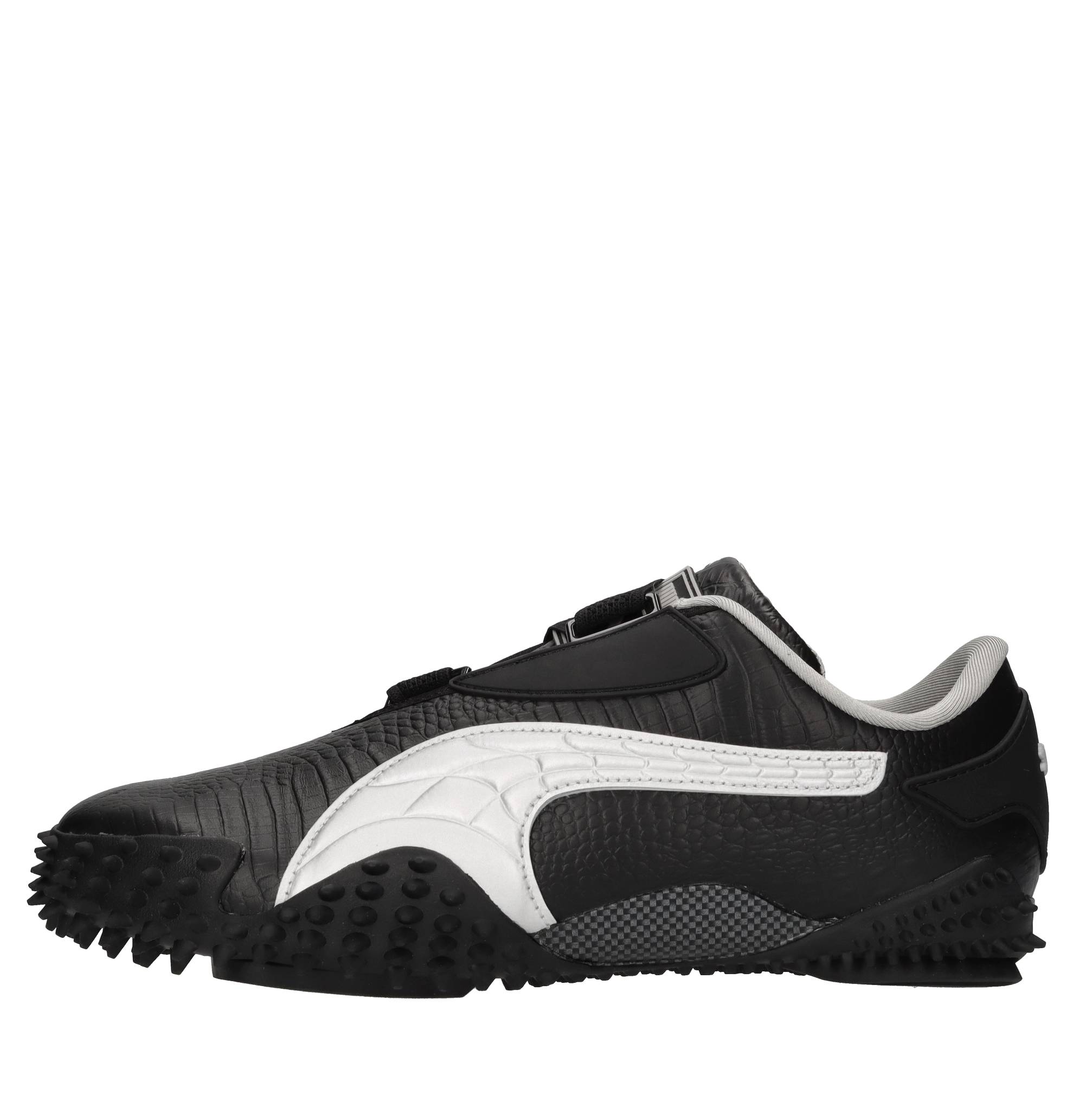 Sneakers in pelle e altre materie 