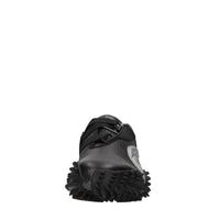Sneakers in pelle e altre materie 