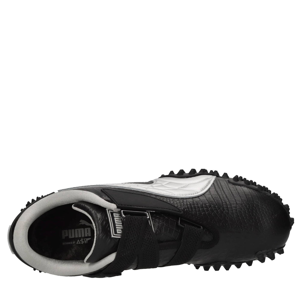 Sneakers in pelle e altre materie 