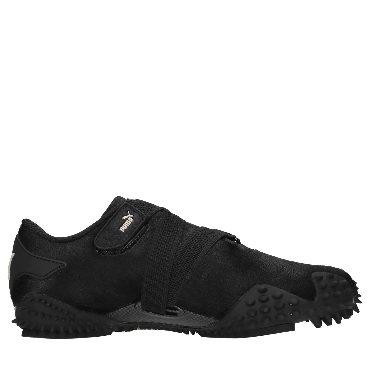 Sneakers in cavallino e altre materie 