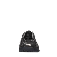 Sneakers in ecopelle, tessuto e altre materie 