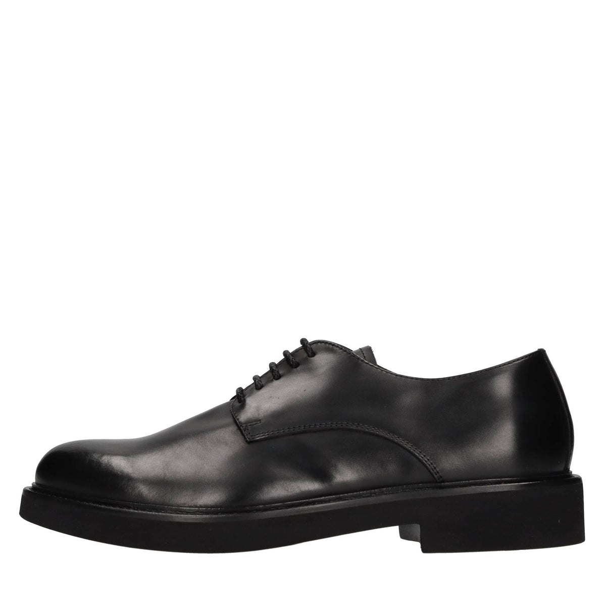 Stringate in pelle 
