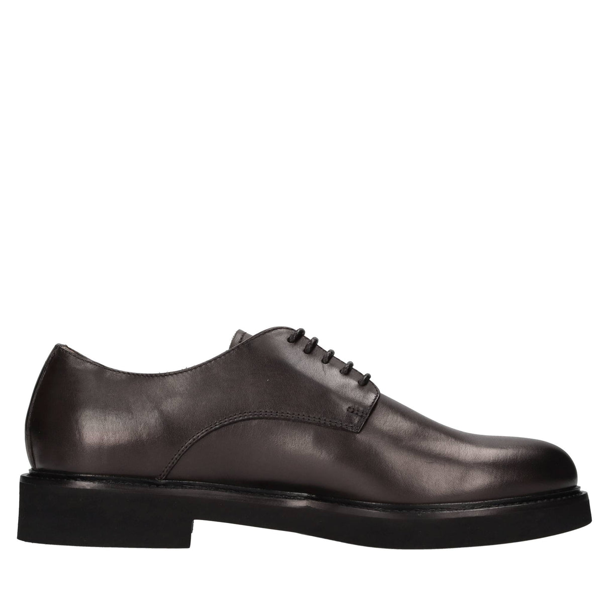 Stringate in pelle 