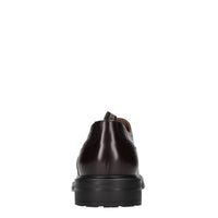 Stringate in pelle 