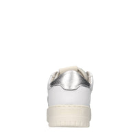 Sneakers in pelle 