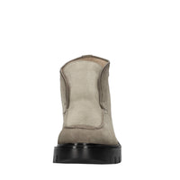 Tronchetti in camoscio 