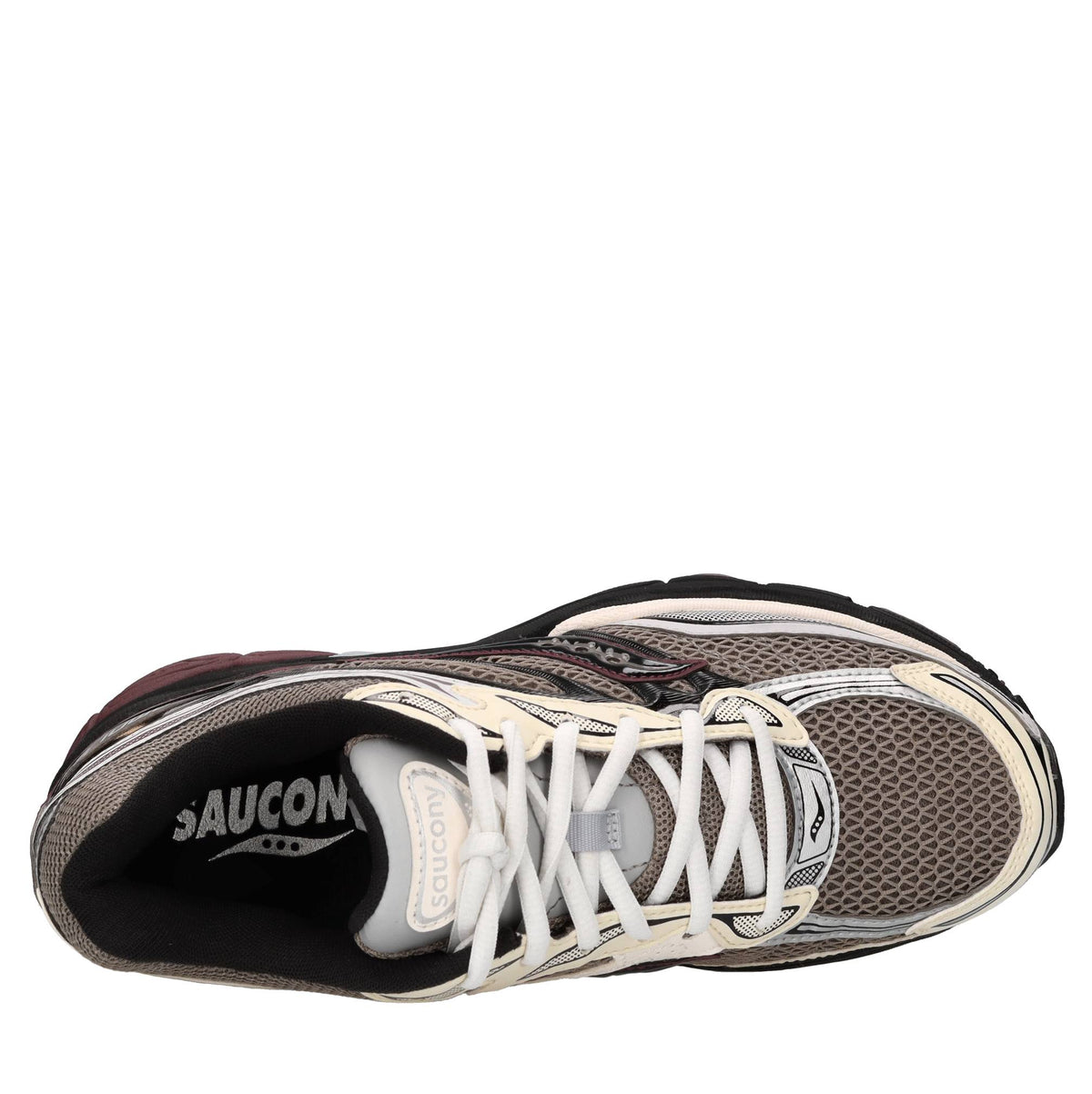 Sneakers in ecopelle, tessuto e altre materie 