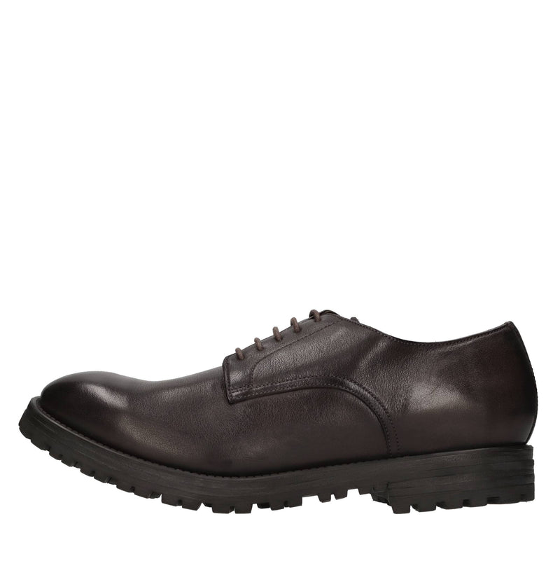 Stringate in pelle 