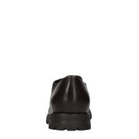 Stringate in pelle 