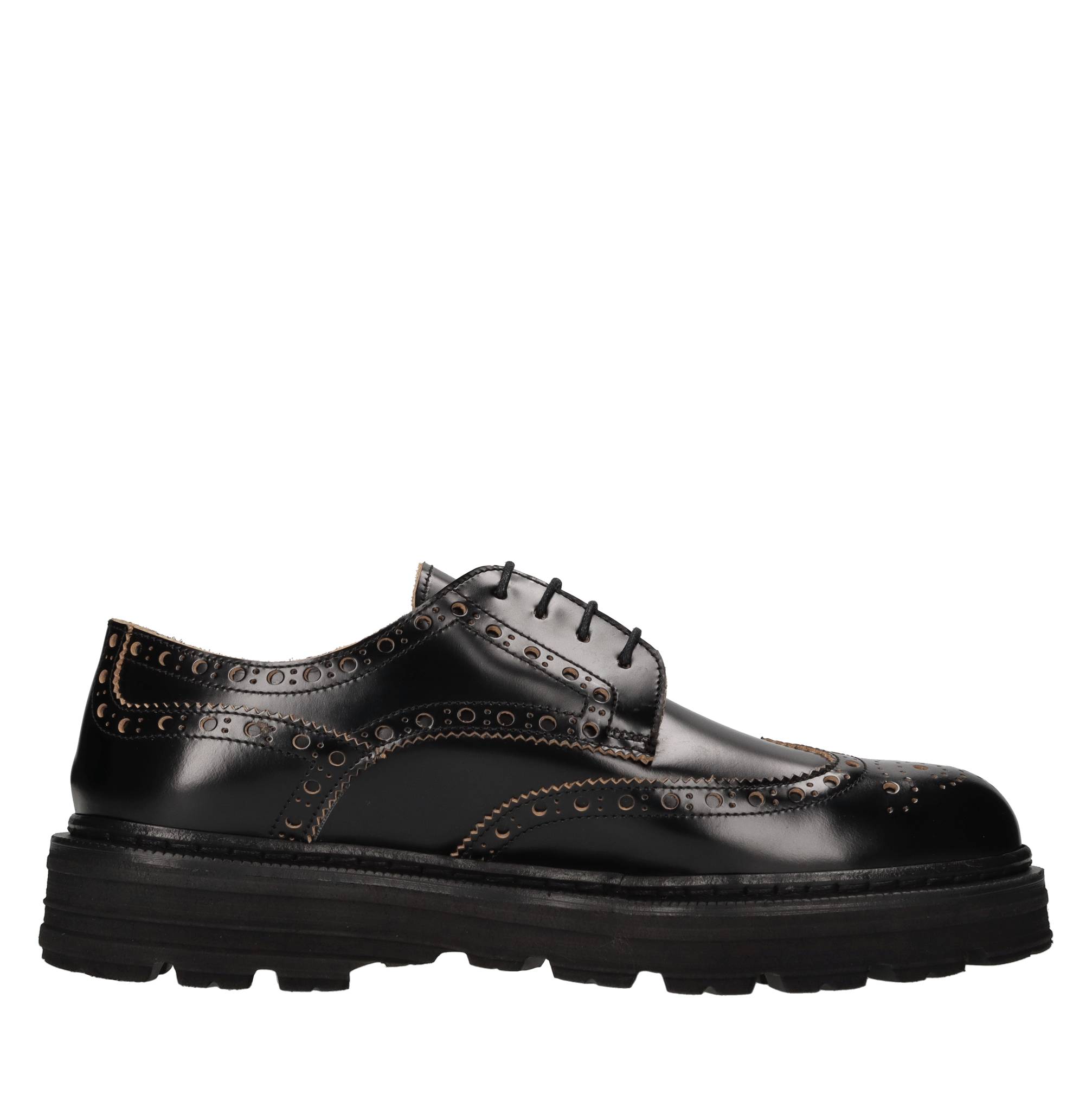 Stringate in pelle 