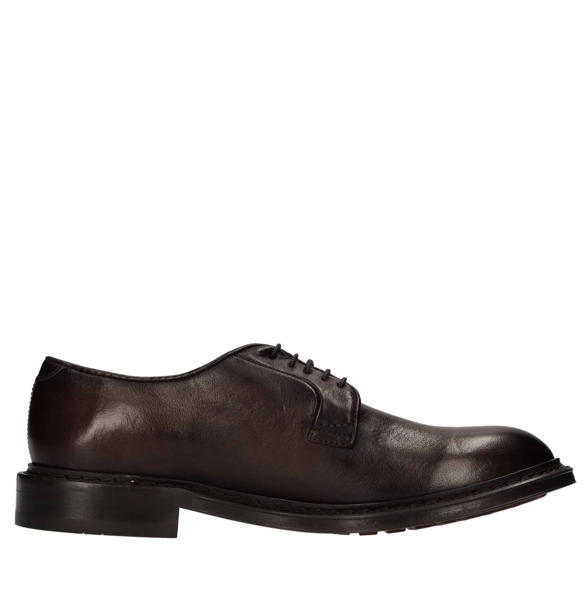 Stringate in pelle 