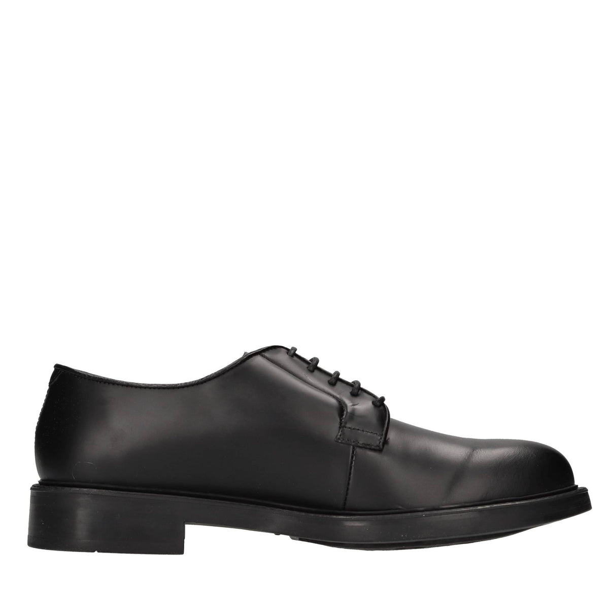 Stringate in pelle 