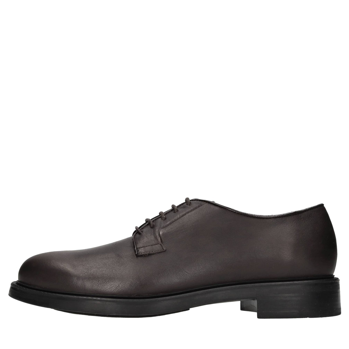 Stringate in pelle 