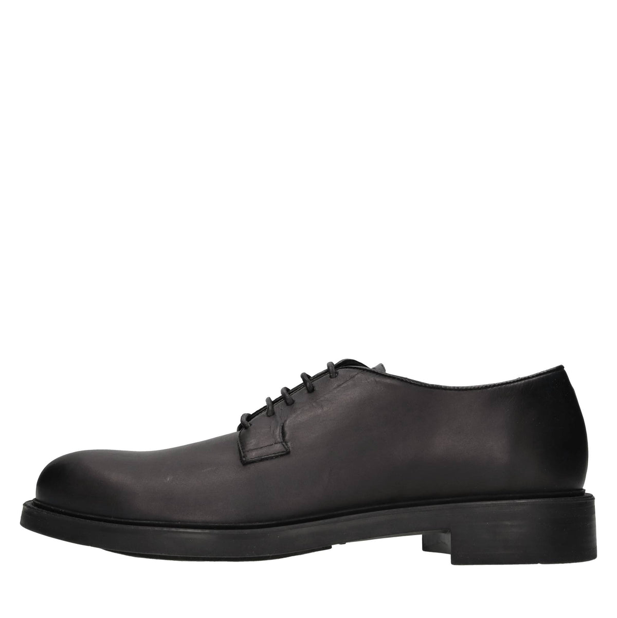 Stringate in pelle 