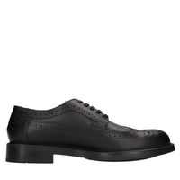 Stringate  in pelle 