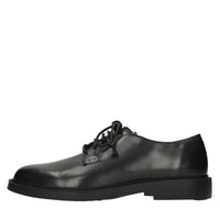 Stringate in pelle 