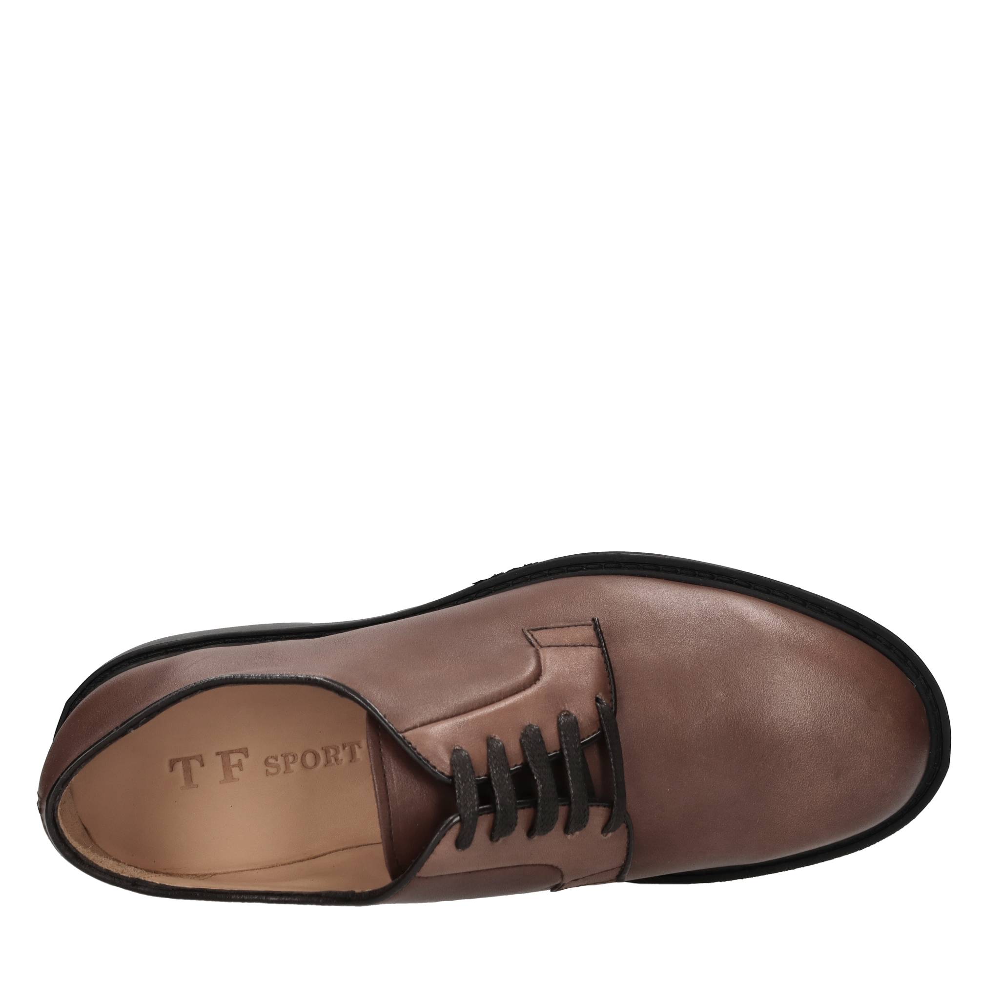 Stringate in pelle 
