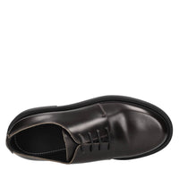 Stringate in pelle 